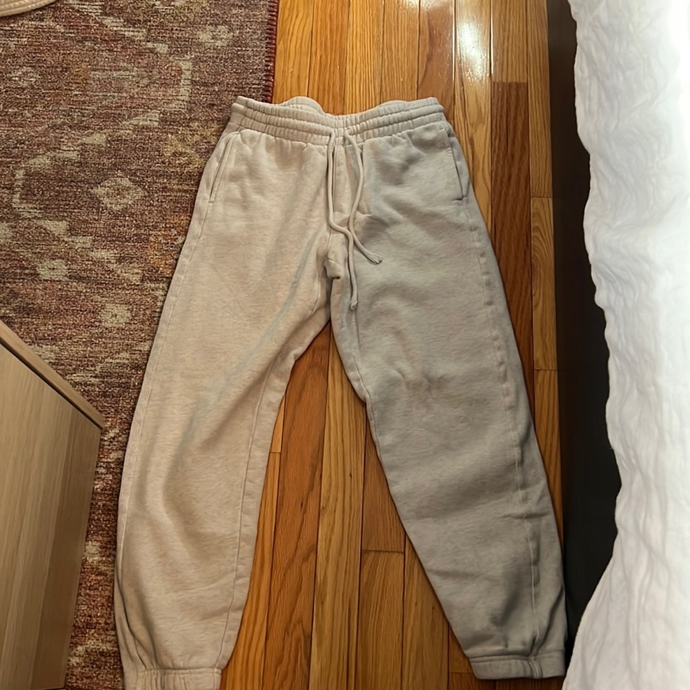 Aritiza TNA Cozy Af sweatpants